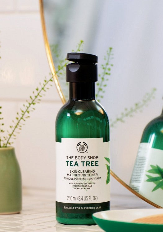 Tea Tree Skin Clearing Mattifying Toner